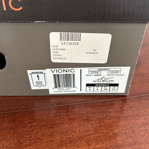 Vionic amber adjustable sandal - Picture 2 of 3